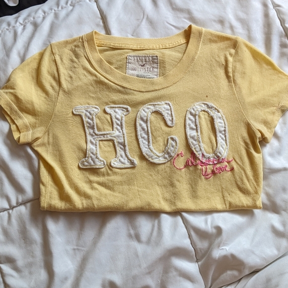 Vintage Yellow Hollister Tee - Picture 6 of 8